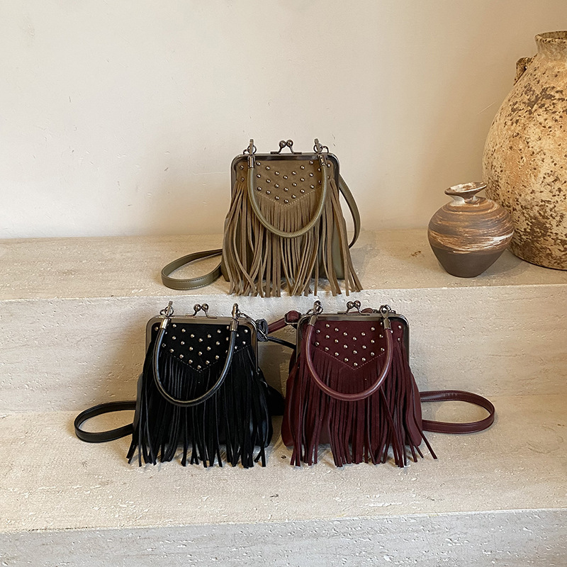 Women's Fashion Rivet Handheld - Women'S Bags New Collection recension och pris