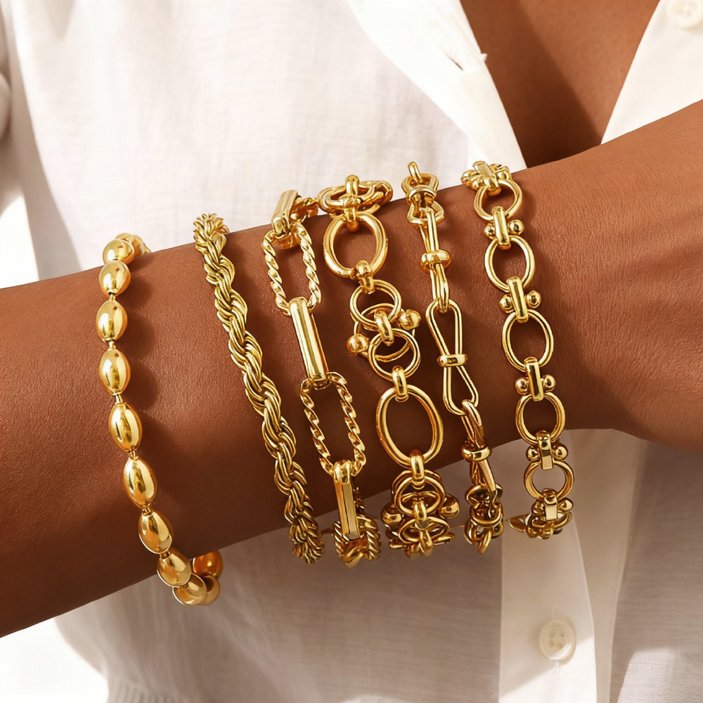 Gold Plated Chunky Chain Brace - Women Bags Price recension och pris