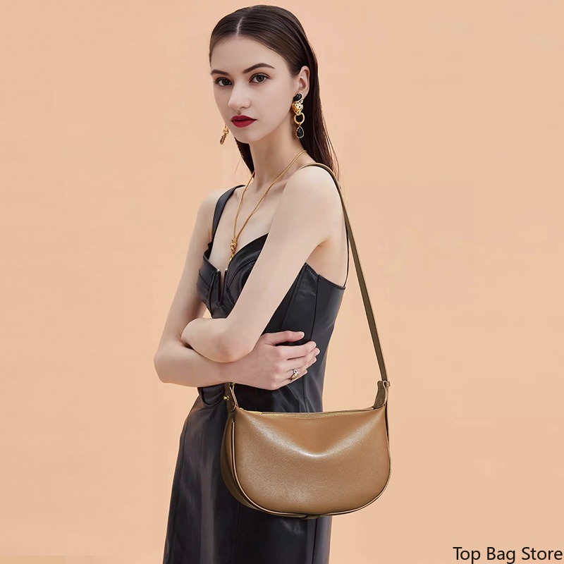 Minimalist Crescent Shoulder B - Half Moon Crescent recension och pris